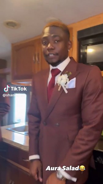 Aura Dey's Emotional Moment: A Shank Comics Tribute