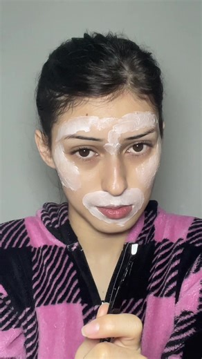 Easily Remove Facial Hair with Nair Cream