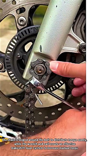 Quick Solution to Unlocked Bolts: Chain and Wrench Tricks Without Special Tools
