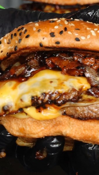 Griddled smash burgers with homemade bacon jam