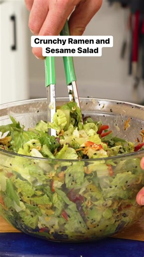 This Crunchy Ramen and Sesame Salad is a recipe that you can make every day. Full of flavours and ingredients that I know I’ll never get sick of. It’s a bit unconventional, but those recipes always turn out to be my family’s favourites. Grab your favourite bag of ramen because we’re making a salad! | Andy’s East Coast Kitchen