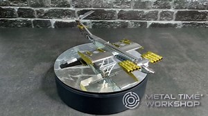 Rotating Display Stand 360 Degree Motorized Rotating Turntable Display Stand Mirror Surface with battery power for Photography Products and Shows, Black (PVC)