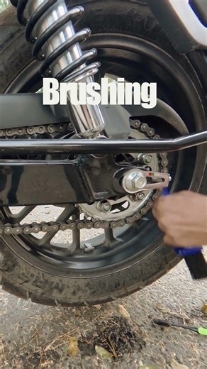 Chain Cleaning tutorial for all Bikers🏍️ #chaincleaning #cb350rs #bike #bikelife
