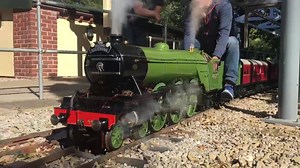 A little film of the first track test for the 7 1/4” gauge LNER A3, ‘Flying Scotsman’ before delivery to Canada. Having purchased the loco from another dealer, the new owner had it delivered to our workshops first to make sure all was as it should be before it’s long flight over the sea. | The Steam Workshop
