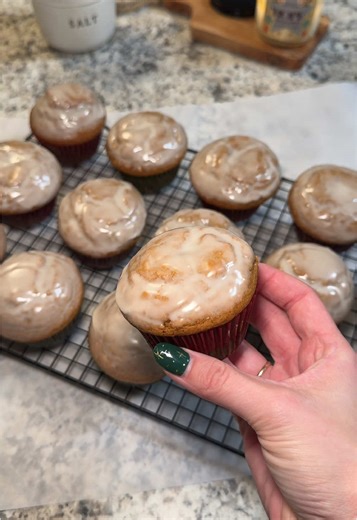 Iced Gingerbread Muffins Recipe for Christmas Breakfast