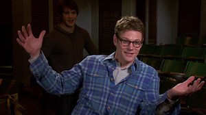 Steven R. McQueen Videobombs Zach Roerig