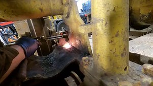 Caterpillar D4 Undercarriage Maintenance & Repair: Step-by-Step Work Guide