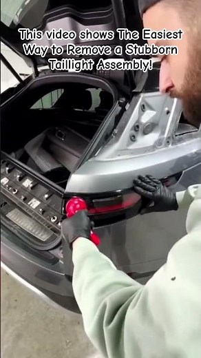 This Tool Makes Removing Taillights So Easy! 🏎️ #CarRepair #BodyShopLife #AutomotiveHacks #Mechanic