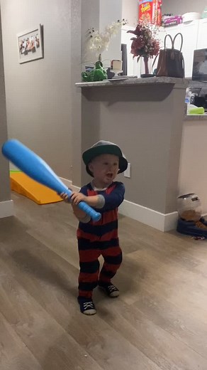 Gettin my swings in with daddy #momsoftiktok #foryou #fyp #foryoupage #mlb #baseball