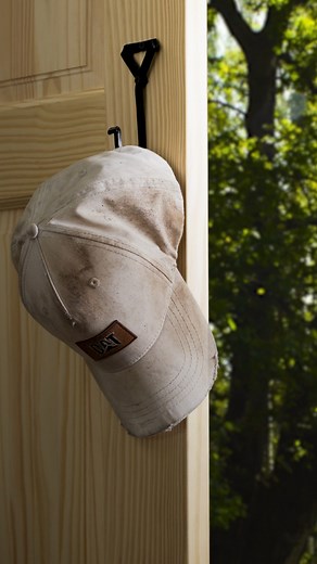 We’ve all got that go-to hat. No matter the season... or how dirty it gets. | Caterpillar