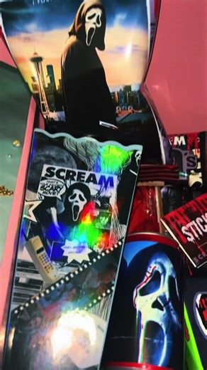 🔪🍿 packing some orders for scream worthy movie nights😱🖤 This bundle was made for the true horror fans who love the thrill, the suspense, and of course… the snacks. Turn your living room into a spooky theater experience and get ready for a night full of screams, jump scares, and sweet treats 👻 Each Scream 7 bundle is packed to give you that real “movie premiere” feeling at home… 🩸 Inside the bundle: 🎟️ 2 keepsake movie tickets for the full theater vibe 🍿Popcorn bucket popcorn 🍬Gushers 🍫