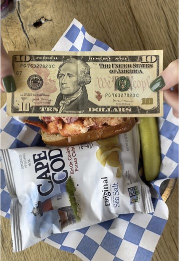 $10 Lobster Rolls at Luke's Lobster West Village Grand Opening