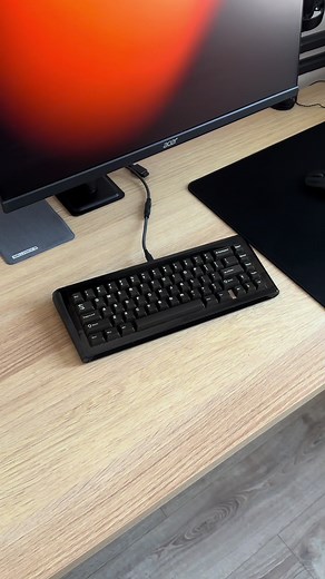 Unique Magnetic Keyboard Setup for Tech Enthusiasts