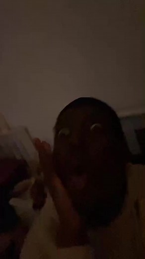 My light bulb in my room broke so I had to put on a show 💀😂 🚨 TRIGGER WARNING! FLASHING LIGHTS