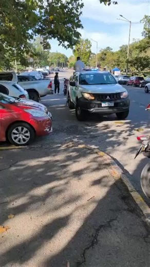 Inspección de Tránsito de la IM incautó más de 60 motos en situación irregular en el entorno de la #Criolla del Prado.Seguimos trabajado por más tranquilidad en el espacio público y la circulación vial.