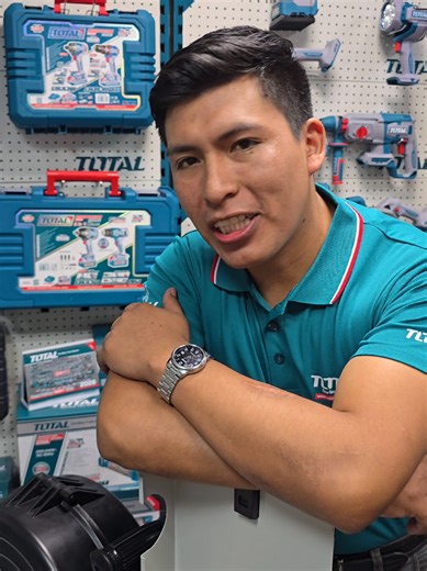 ​¡MIG-500K TRIFÁSICA: EL TANQUE DE LA SOLDADURA! 🏗️🔥⚡ ​Si buscas poder real para trabajos pesados, la Kende 500K es tu mejor inversión. 🏗️🛠️ ¡Tecnología de punta para facturar sin parar! ​¿Por qué es superior? ⚡ 500A Reales: Potencia pura con tecnología IGBT.🇩🇪 🎯 Multiproceso 5 en 1: Pulse MIG, DC MIG/MAG, Alambre Tubular (sin gas) y MMA. ⚙️ 4 Rodillos de Metal: Arrastre perfecto para alambre de 1.6mm. 🔌 Entrada EURO: Conexión universal y profesional. 📺 Panel Digital LCD: Control total 