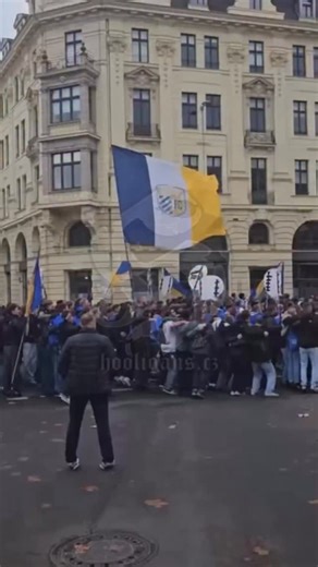 16.11.2025🇩🇪 Jena and ‘1312’ chant during the fan protest, click here for live report: https://hooligans.cz/2025/11/13/fandemo-in-leipzig-16-11-2025/ All in one place. Tap to download. 🔗 hooligans.cz/app | Hooligans.cz