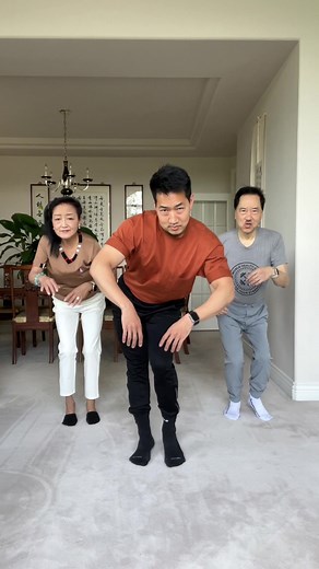 Learn to Dance Tutorial: Steps to Mastering the Moves