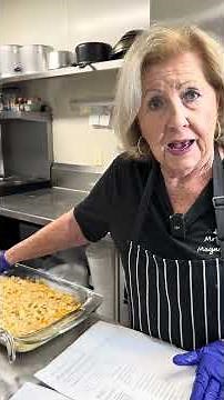 Easy Southern Pineapple Casserole Recipe 🍍🧀