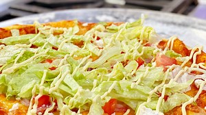 Cooking with Chef Bryan - BLT Pizza