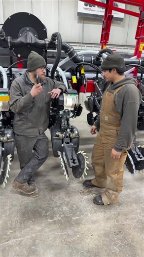 Ope 🫠 #FlanaganImplement #CentralIllinois #AGCO #FarmTok | flanagan