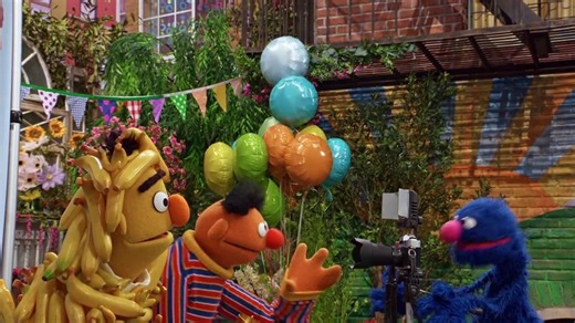 Sesame Street S56E08 Elmo and the Great Cookie Stack PBSK H 264