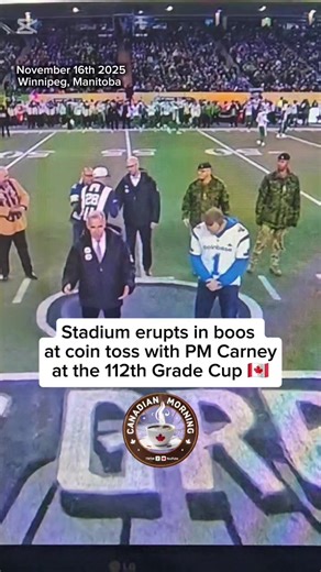 🇨🇦 Prime Minister Mark Carney gets booed while tossing the coin at the Grey Cup. #markcarney #greycup #canadianpolitics #cfl #canadianprimeminister