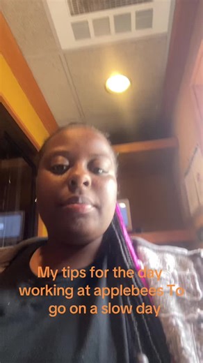 Working restaurant life #applebees #togo #doordash #ubereats #grubhub #working #tips