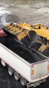 Cat 990 Wheel loader in Action. #cat990 #heavyequipment #mininglife #coalmining #operatorlife #earthmoving #Fblifestyle | HeavyBuild Project