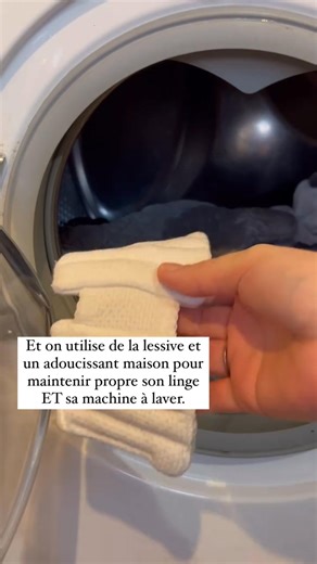 Le nettoyage de sa machine à laver pour perdurer son utilisation dans le temps et enlever les mauvaises odeurs ! On commence par couramment laver son bac à réservoir de lessive et adouci | Ophélie Bel