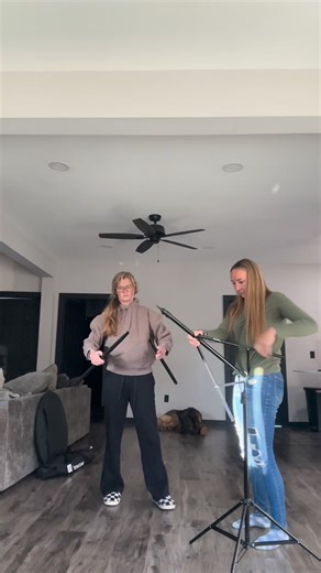 ✨A little behind the scenes setting up for a headshot session! ✨#photographer #michiganphotographer #headshotphotographer #setup | J.Lemay Photography