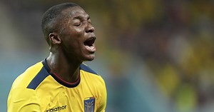 Will behind the scenes changes affect Liverpool's search for a new midfielder in the transfer market?