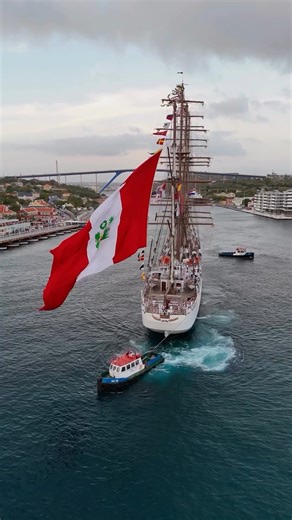 An absolute beauty to see the @bap_union_oficial in St. Anna Bay😍 🔁@roamingwithroush & @moulinroush | Curaçao