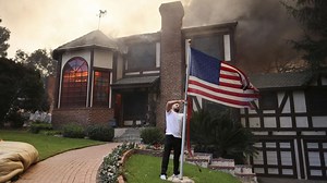 Duka Warga LA Kehilangan Rumah hingga Keluarga Akibat Kebakaran Parah