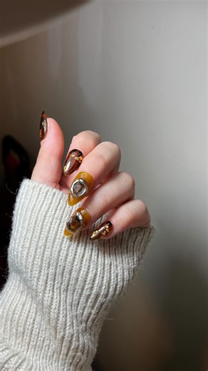 UÑAS | BLOG PERSONAL on Instagram: "Uñas postizas fáciles, y rapidas 🙌🏼 . . . . . . . #uñasdecoradas #uñaspressonchile #pressons #uñaspostizas #uñaspuertomontt #puertomontt #uñaspresson #uñas #softgel #uñaspm #surdechile"