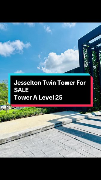 Jesselton Twin Tower Condo For SALE Property Details :- 🔹2 Bedrooms 2 bathrooms 🔹1270 sqft 🔹Tower A, Level 25 🔹Corner unit 🔹2 units of parking at level 6 🔹Gated & Guarded 🔹Bare Unit Accessibility =========================== ✔️Hospital Queen Ellizebeth 2 ✔️KPJ Sabah Specialist Hospital ✔️Sabah Tshung Tsin Secondary School ✔️Likas National Secondary School ✔️Sekolah Menengah Teknik Kolej Vokasional ✔️Chung Hwa Kindergarden ✔️City Mall Shopping Center Facilities :- 🔶Recreation Deck at Level