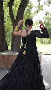 2.4K views | Navratri Collections-2023 盧 #Gownlove Gown:- ...