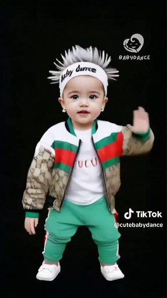 Cute Fashion BABY LONG DANCE👶👶#baby #kids #babydance #kidsoftiktok #babytiktok #babylove #funnybaby #funnydance #cutebaby #fyp #foryou #forkids #cute