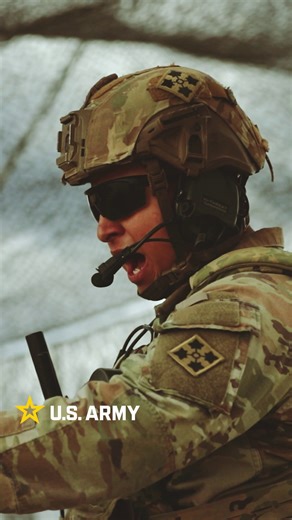 🔥 Welcome to a new era of fires. The 4th Infantry Division has officially fired the first round using the Artillery Execution Suite (AXS) system, marking the first step forward as the Army’s prototype division for next-generation command and control. The Ivy Division continues to lead the way in shaping the future Army. U.S. Army 📽️ created by Spc. Jonathan Reyes Content shot by 4ID Public Affairs & 14th Public Affairs Detachment III Armored Corps | U.S. Army Forces Command (FORSCOM) | U.S. Ar