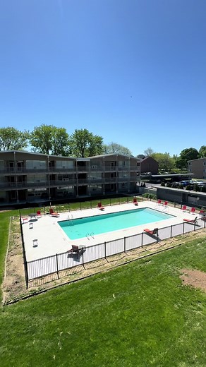 Welcome to Central Park Apartments! Located in Lafayette Park, Detroit. Come check out our newly renovated one and two bedroom homes. Visit centralparkdetroit.com to schedule your tour today! #detroit #detroitlions #detroitapartments #apartment #apartmenttour #apartmentdecor #waynestateuniversity