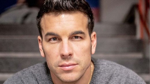 Mario Casas es un éxito en Netflix con esta dramática película española