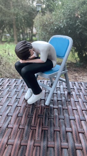 Shinji chair figure! Coming out 12/12 on my store! 🌎 #evangelion #shinji #eva