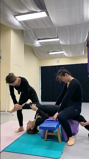 バレエ厳しい強制柔軟