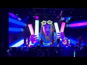 Glow In The Dark Shapes Dance - Danny Go! Live at MGM Music Hall Fenway 09/06/25