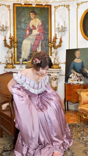 How did Victorian women go to the toilet?#shorts