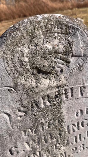 18K views · 544 reactions | Do you know the meaning behind the clasped hands on a gravestone? Let me #educate you 益欄 #cemetery #gravestone #symbols #JoinUs #history | The Paranormal Couple | Facebook