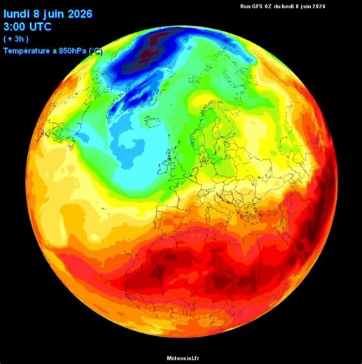 ☀️🌡️ Will the Warmer Weather Return? 🌡️☀️After what feels like several days of Cornwall being stuck in a never-ending cycle of showers, clouds, sunshine, more showers, and then even more showers, many of you have been asking the same question..."Has summer packed its bags and left Cornwall already?"The short answer is no!There are increasing signs from the latest weather models that temperatures will begin to rise again as we head towards the end of this week and into next week. High pressure 