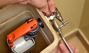 Changer un flotteur WC : guide vidéo et conseils pour une chasse d’eau