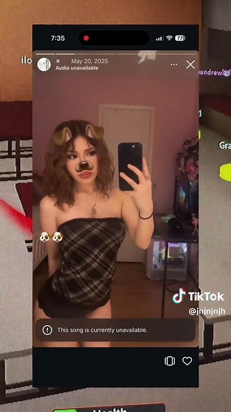 Rating people who have socials as their display name pt 2 #fyp #hoodcustoms #robloxfyp #dahood #viral