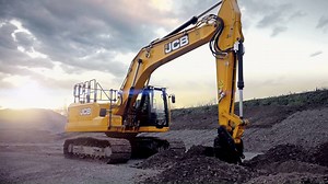131K views · 1.8K reactions | The first of the new X Series has arrived. Designed in response to customer requirements, the JCB 220X is a machine to be taken seriously. A machine to be trusted. Experience it here. #XSeries. https://goo.gl/UYmVkB | JCB | Facebook
